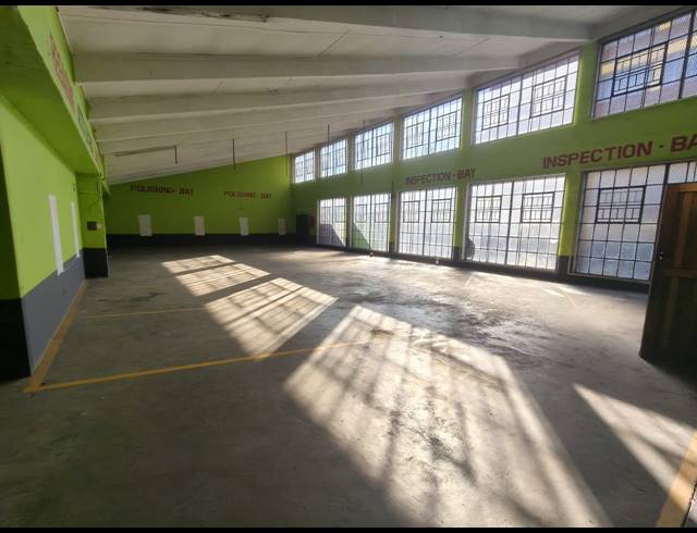 2,249M² WAREHOUSE FOR SALE IN PRETORIA CENTRAL